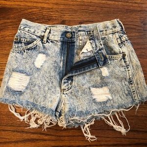 Denim shorts high rise